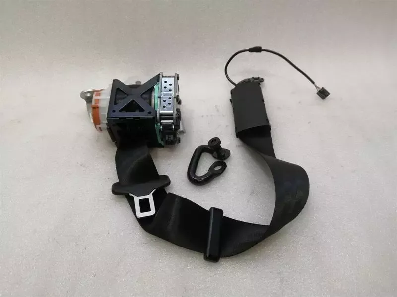 AUDI R8 TYPE 42 V10 5.2 SPYDER RIGHT SEATBELT 427857706F FRONT SEATBELT R