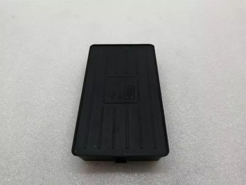 Audi R8 4s Performance Electronic 81A035502 PHONE CHARGER MOBILE CHARGER