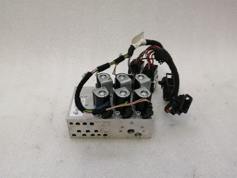 Audi R8 Type 42 V10 5.2 Spyder Hydraulic Valve 427871808 Hydraulic Valve