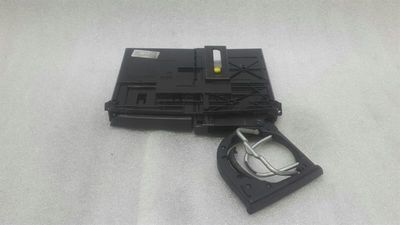 Mercedes SL R230 mugghållare A2306800750 högerstyrd RHD SL55