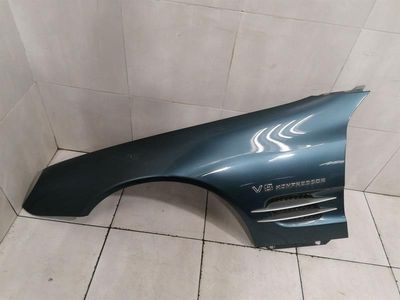 Mercedes SL R230 kreisais spārns A2308800118 priekšējie kreisie spārni