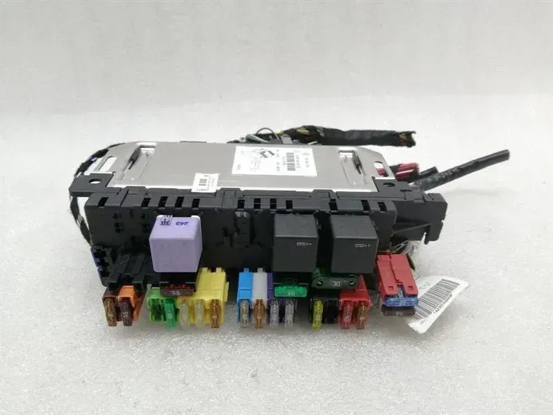 Mercedes SL R230 rear fuse box A0345456232 rear fuse box SAM