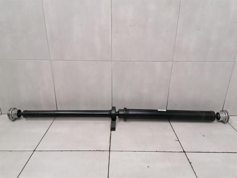Audi R8 Type 42 V10 5.2 Spyder Propshaft 420521101C Propshaft