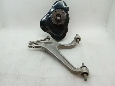 Lamborghini Huracan LP640 EVO Left Front Hub 4T0407245D Front Wheel Bearing Housing