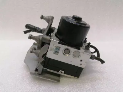 Mercedes C63 W204 T204 Насос ABS A1729012000 Гидравлический блок насоса ABS