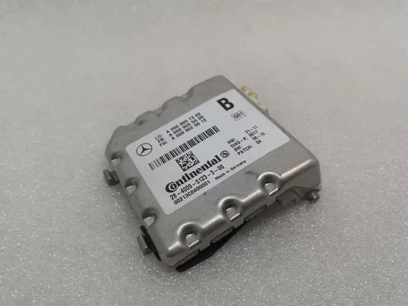 Mercedes C Class W204 Electronic Module A0009057302 Control Unit CAMERA