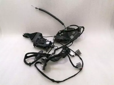 SVR Range Rover Sport L494 durvju slēdzene DK62-24994-BG Durvju slēdzene MĪKSTI AIZVĒRT AIZMUGURU