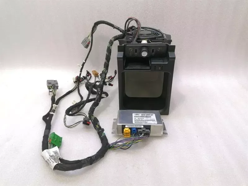 Range Rover Sport L494 Cooler Box Refrigerator LR050997 Console Cooler Cubby Box