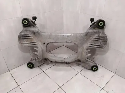 Land Rover Range Rover Sport L494 aizmugurējais apakšrāmis LR037517 Ass rāmis Aizmugurējais tilts