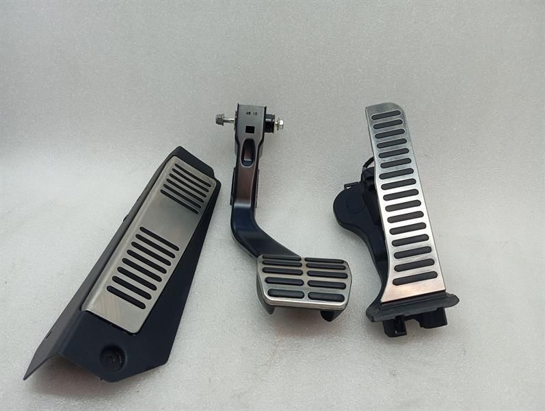 Lamborghini Huracan LP 610-4 gas pedal (electrical) 1K1723503AK RIGHT HAND DRIVE RHD