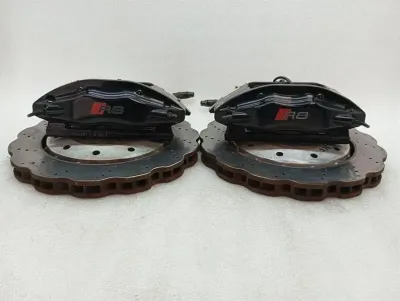 Audi R8 Type 42 V10 5.2 Spyder Brake Caliper 420615406J Rear Set Brake Caliper