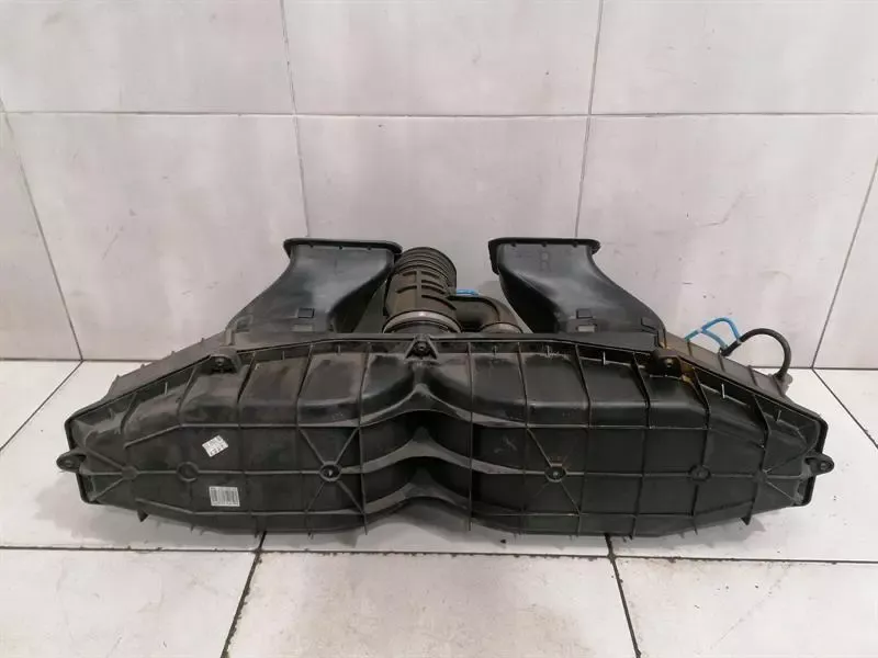 Porsche 911 991 Air Filter Box 99111002202 Air Filter Box