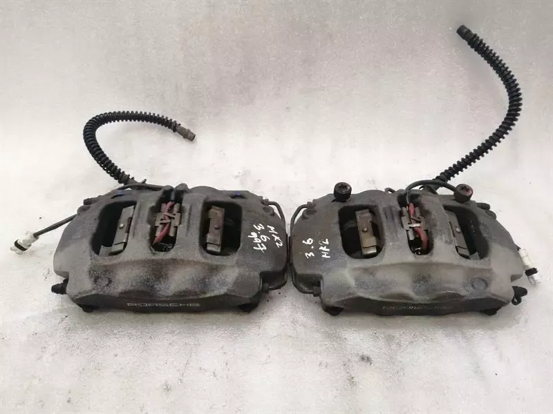 Porsche 911 997 front brake caliper set 9973514210D caliper front set