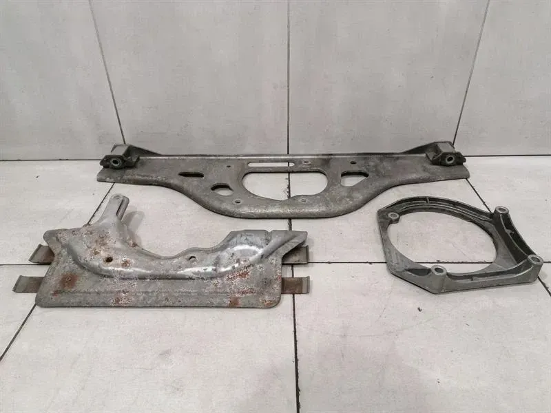 Porsche 911 997 Engine MA102 MOTOR BRACES 9A137523502