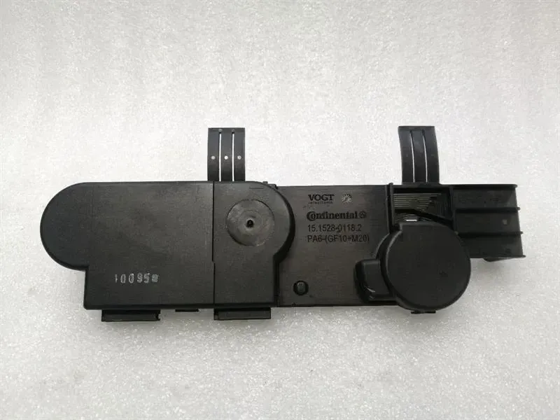 Porsche Panamera 970 Electronic Antenna 15.1528-0118.2 Control Unit Antenna