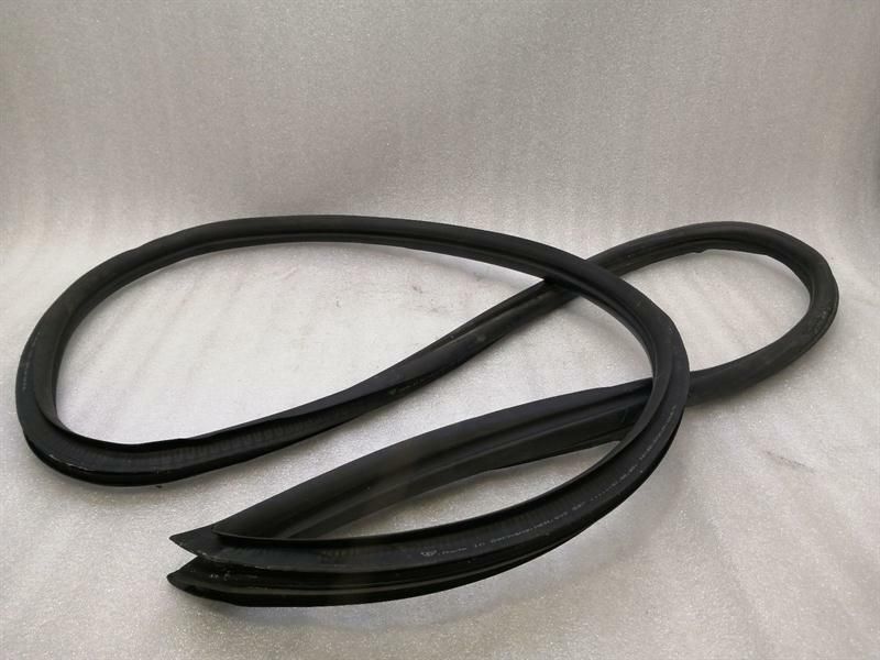 Porsche 911 997 Right Door Seal 99753707605 Door Seals