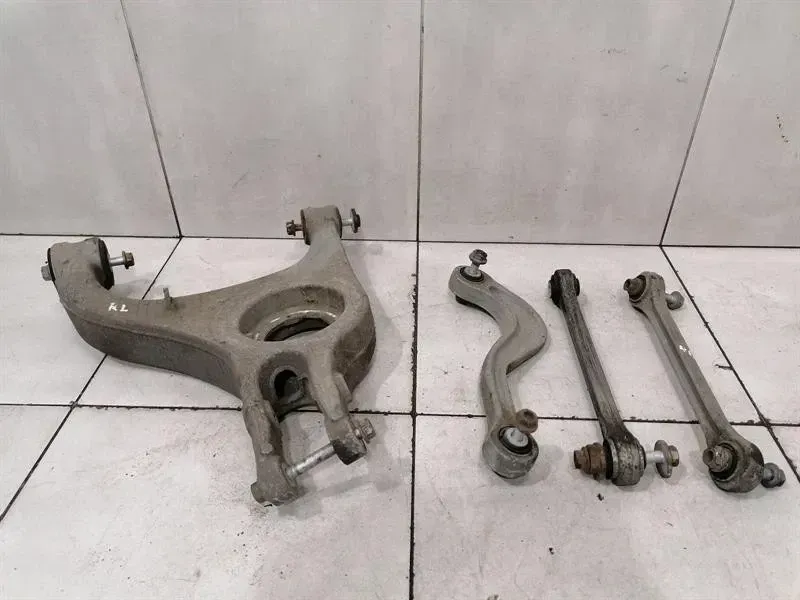 Porsche Panamera 970 left rear wishbone 97033104102 rear left wishbone