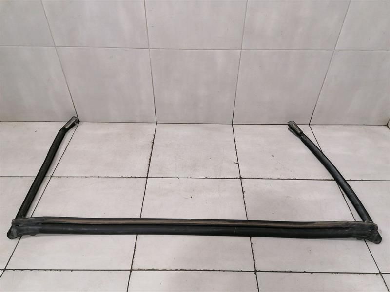 Chevrolet Corvette C6 Weatherstrip Seal 15925007 Seals Front Windshield