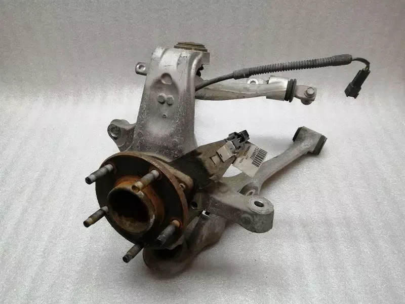 CHEVROLET CORVETTE C6 Right Front Hub 88965638 Radlagergehäus