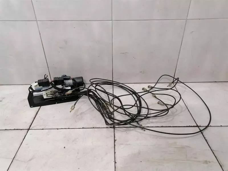 ASTON MARTIN DB9 steering wheel convertible top hydraulic pump 4g43-9g803-ad pump top