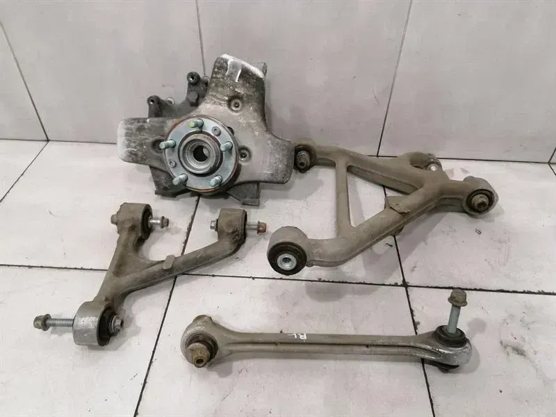 Aston Martin Vantage V12 Left Rear Hub AD33-5A971-AA Wheel Bearing Housing Rear Li