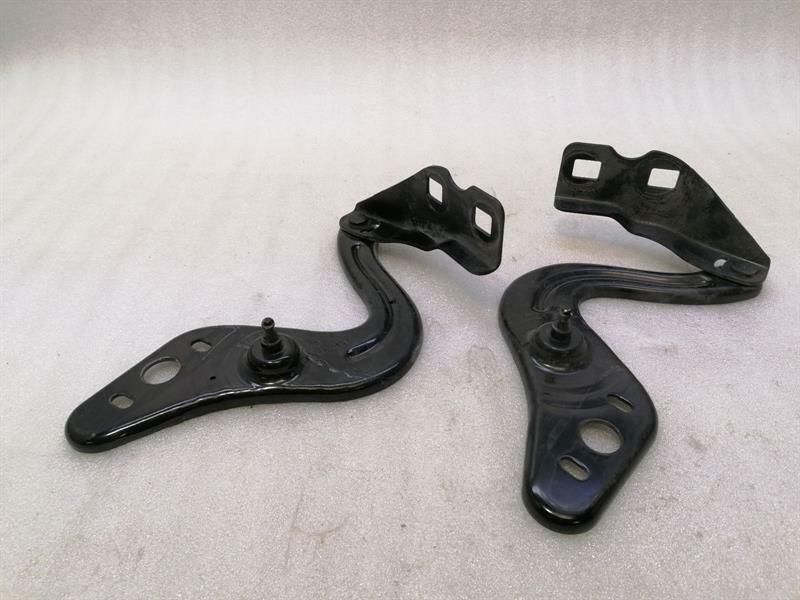 Chevrolet Corvette C6 Bonnet Hinge LHS 15855571 Hood Hinge Left