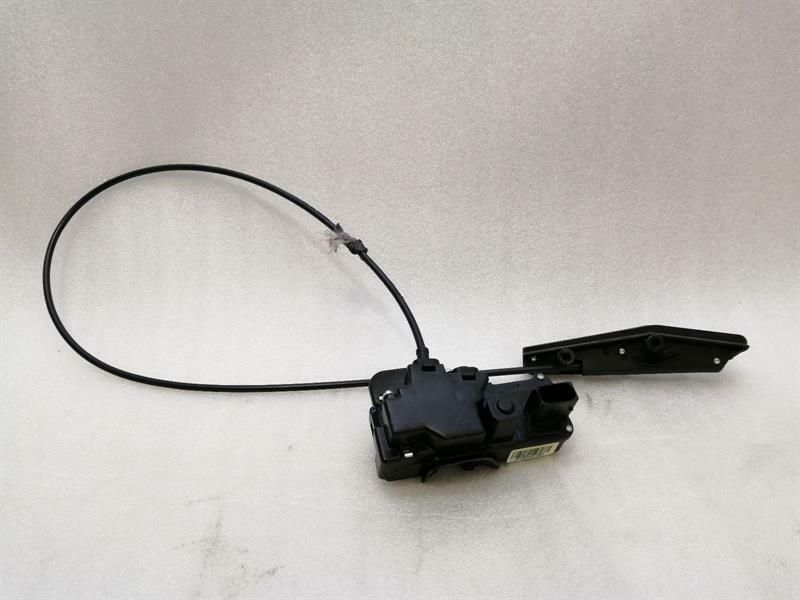 Chevrolet Corvette C6 Right Door Lock 15946780 Door Lock Right