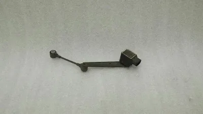 Aston Martin DB9 Volante Сензор за ниво на ксенон ROH100030 Сензор за ниво