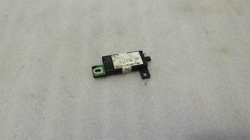 Aston Martin DB9 Volante Aerial / Antenna 4G43-18C847-AB Antenna