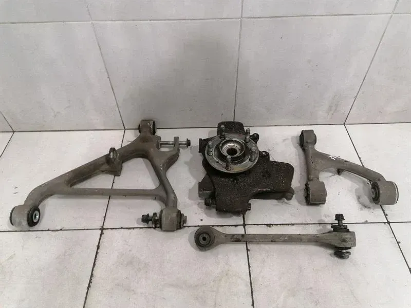 Aston Martin Rapide 10-14 Left Rear Hub AD43-5A971-AB Wheel Bearing Housing Left