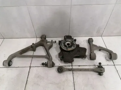 Aston Martin Rapide 10-14 Left Rear Hub AD43-5A971-AB Wheel Bearing Housing Left