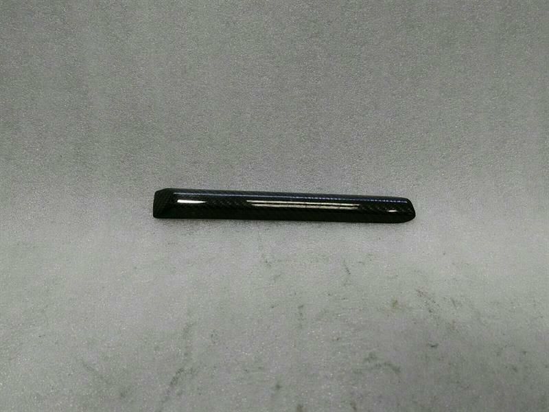 ASTON MARTIN VANQUISH S Right Door Trim CD33-018K28-DA Door Right Bar CARBON