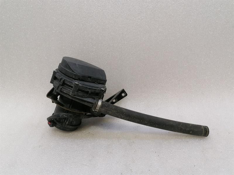 Ferrari 612 Scaglietti F137 Secondary Air Pump 72247204 Air Pump
