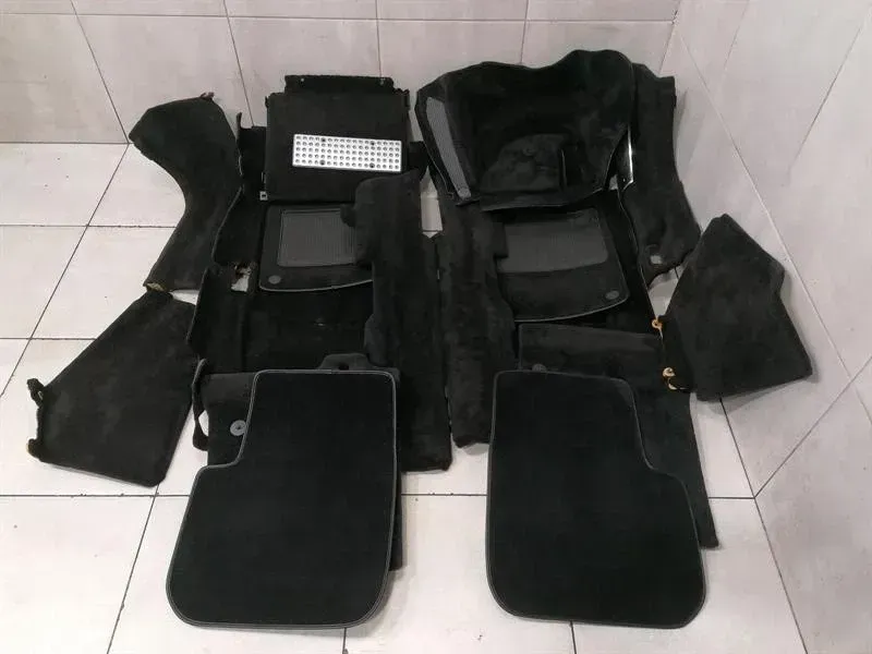 FERRARI 612 SCAGLIETTI F137 FLOOR CARPET SET 67435100 RIGHT HAND DRIVE RHD