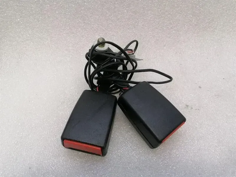 Ferrari 612 Scaglietti F137 rear belt buckle 33045500 belt buckle rear set