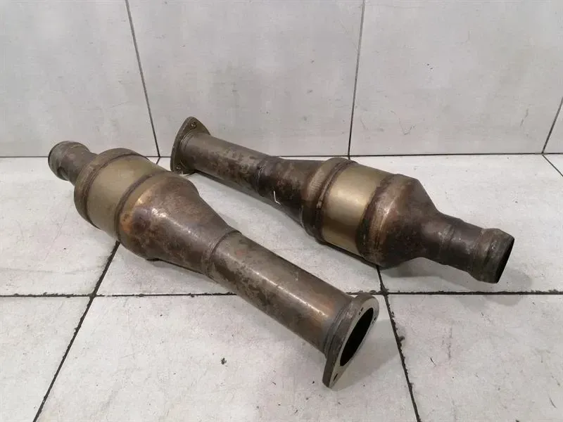 Aston Martin DB9 COUPE Catalytic Converter Set 4G43-5E211-AC Catalytic Converter Kit