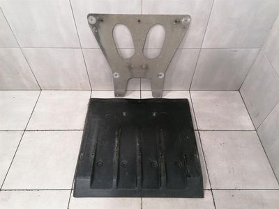 Garniture de soubassement pour Aston Martin DB9 Coupé 4G43-17C857-AA