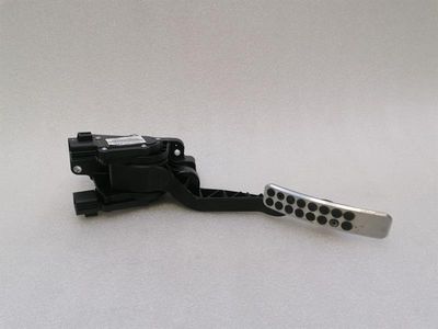 Aston Martin DB9 Volante Throttle Pedal (Electrical) 8D33-9F836-CA Throttle Pedal
