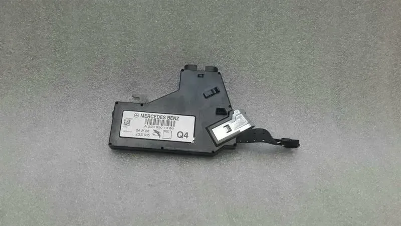 Mercedes SL R230 aerial / antenna A2308201389 antenna SL600 left