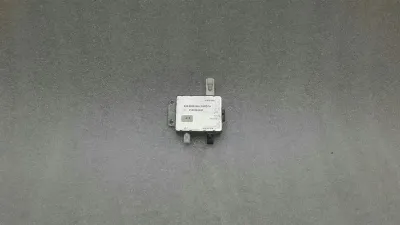 Mercedes S-Klasse W221 W216 Antenne / Antenne A2208271842 Antennenverstärker