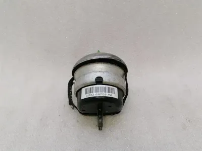 Aston Martin Rapid AMR Motorfäste CD33-6A003-AA Motorfäste