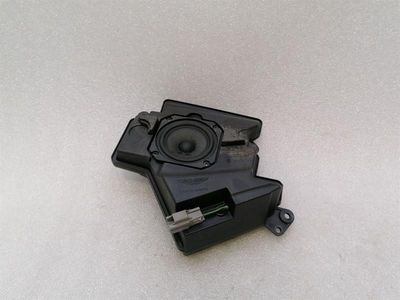 Głośnik Aston Martin Rapide AMR GD43-6696X-BA PRAWY