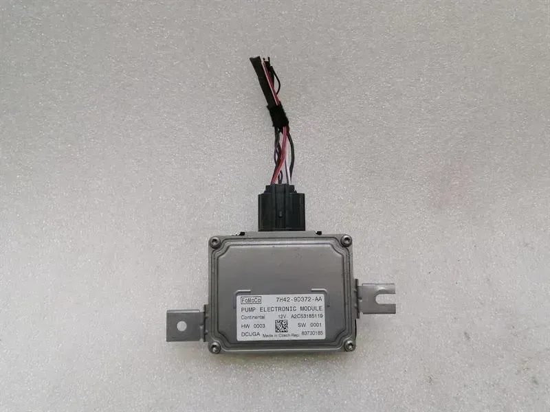 Aston Martin AMR fuel pump module 7H42-9D372-AA fuel pump control unit