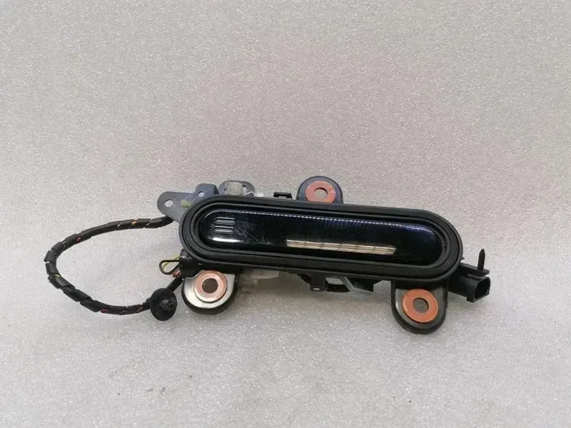 Aston Martin Rapide AMR FLH door handle 7G43-226A28-A front left door handle