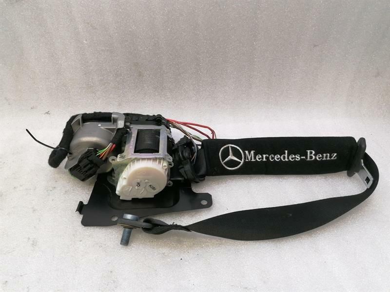 Mercedes S W220 front right seatbelt A2208604285 seat belt front belt