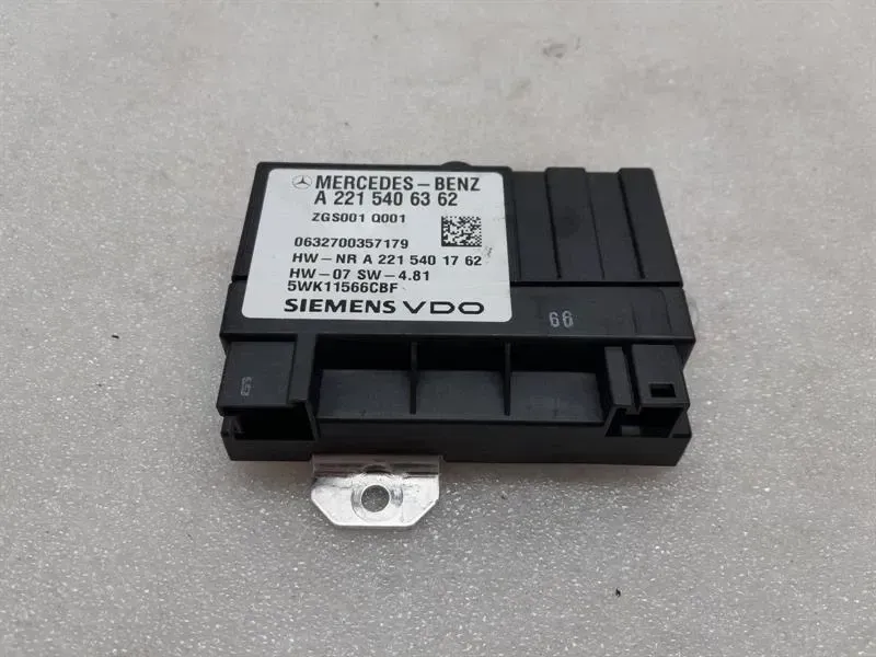 Mercedes CL W216 Fuel Pump Module A2215406362 Control Unit Fuel Pump