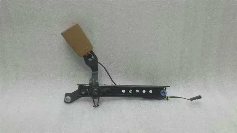 Mercedes S-Class W221 belt buckle RLH A2218601169 belt buckle rear left