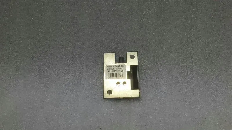 Mercedes S-Class W221 Aerial / Antenna A2118203375 Antenna Booster