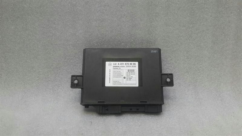 Mercedes S-Class W221 Electronic Module A2218708086 ECU Keyless Go S600
