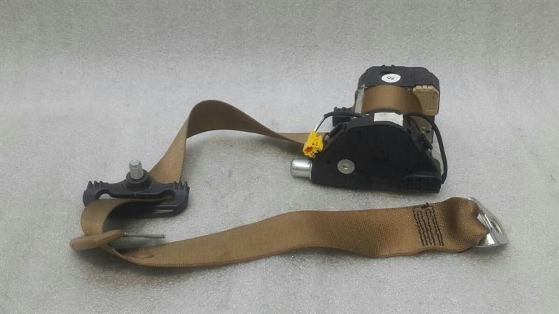 Mercedes S-class W221 rear seat belt A2218601485 seat belt rear right.
